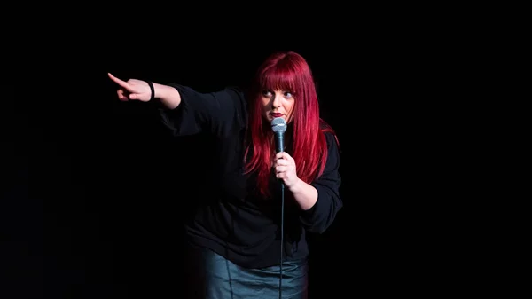 Χρύσα Κατσαρίνη: "Η γυναίκα του μέλλοντος, θα ήθελα να είναι μη δολοφονημένη"