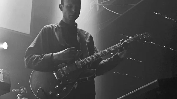 To "Rudu Bar" γιορτάζει "5 Χρόνια κάτω απ’ τη γέφυρα" με ένα φεστιβαλικό τριήμερο