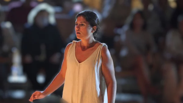 "Αγωνία ιερή - Στον αργαλειό της Εύας Palmer Σικελιανού": Η παράσταση επιστρέφει στη Λευκάδα