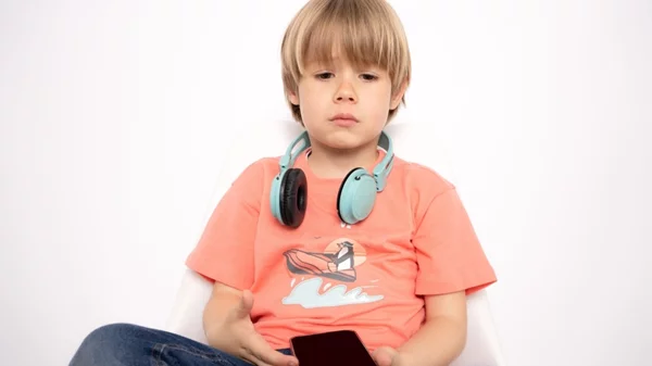 Μαθαίνοντας στα παιδιά πώς να χάνουν