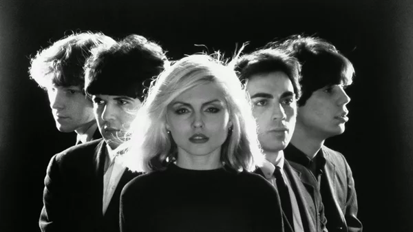 Blondie: 50 χρόνια pop/rock τόλμης και γοητείας