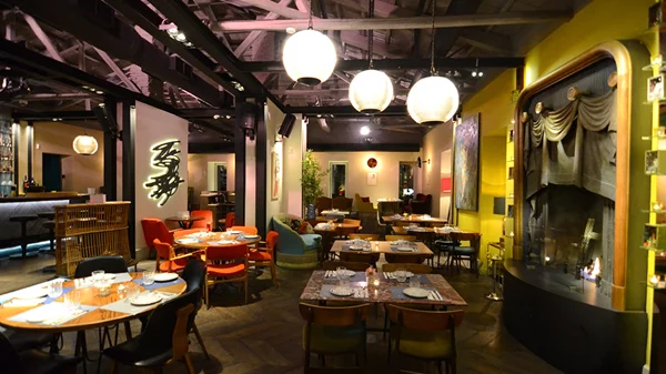 Εστιατόρια με ζεστή ατμόσφαιρα