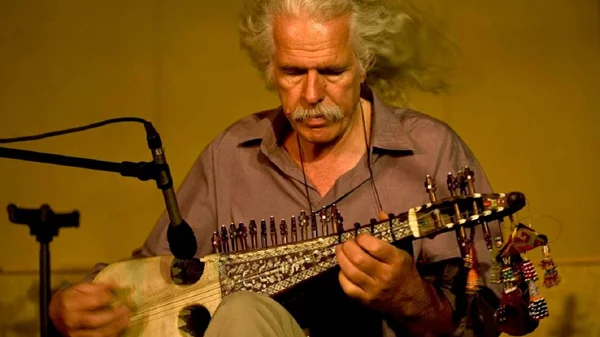 Ross Daly: Μια γιορτή για τα 40 χρόνια του "Λαβύρινθου"