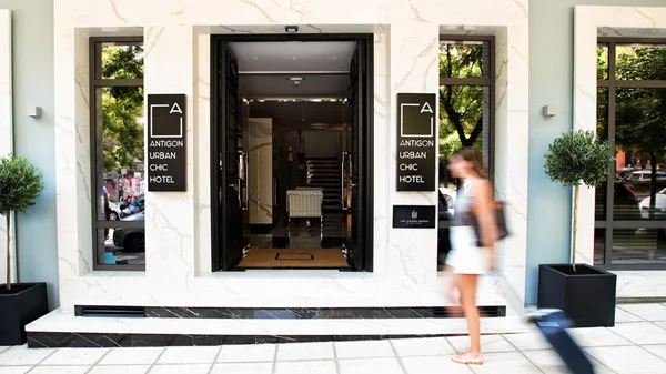Στο "Antigon Urban Chic Hotel" τοποθεσία, ντιζάιν και άνεση φτιάχνουν τις προϋποθέσεις για το ιδανικό Thessaloniki break