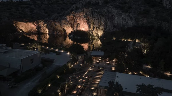 "Abra Ovata": Επιστροφή στη λίμνη Βουλιαγμένης