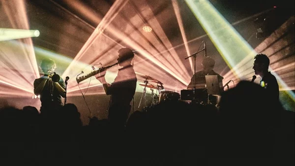 Οι abstract hip hop ρυθμοί των Boogie Belgique στο "Piraeus Club Academy"