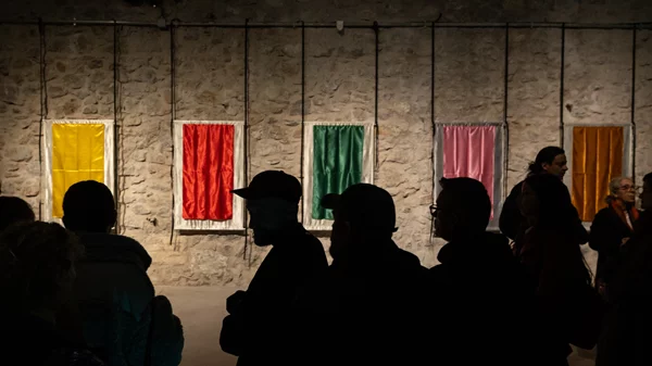 Η 2023 Ελευσίς σε προσκαλεί σε ένα αλλιώτικο "rave πάρτι"