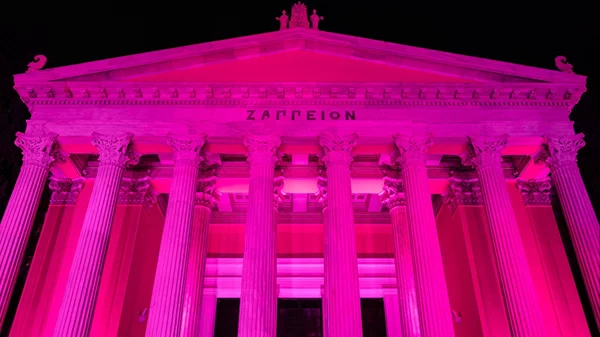 Η Estée Lauder Hellas φωταγώγησε το Ζάππειο Μέγαρο