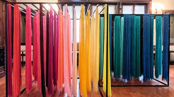 "Με βελόνι και κλωστή": Η αιώνια παράδοση της κεντητικής