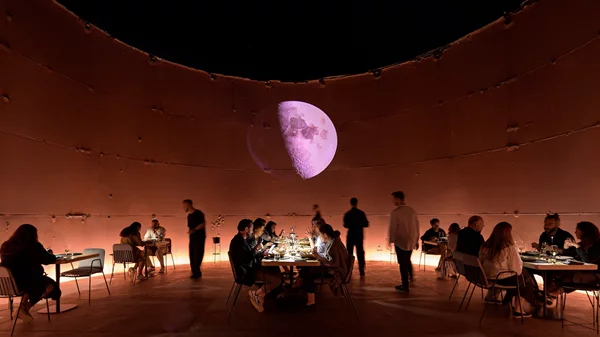 Χρυσοί Σκούφοι 2025: Τα εστιατόρια που βραβεύτηκαν για πρώτη φορά