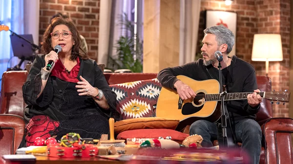 Μαρία Φαραντούρη και Αλκίνοος Ιωαννίδης στο πρώτο "Μουσικό Κουτί" της χρονιάς