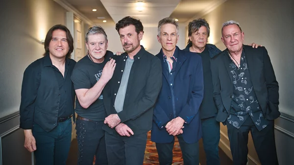 Οι θρυλικοί The Hooters για πρώτη φορά στην Ελλάδα