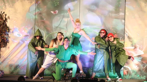 Ταξίδι στη Χώρα του Ποτέ με την Παιδική Σκηνή της Γιούλης Ηλιοπούλου