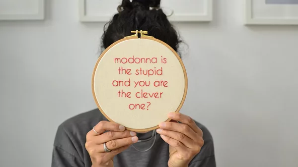 "Imposters": Μια σύνθεση έργων που μιλούν για τη γυναικεία ενδυνάμωση