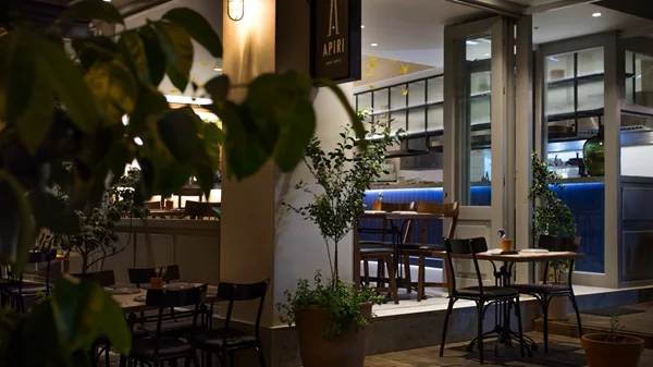 Στο ξεχωριστό "Apiri" στο Ηράκλειο της Κρήτης