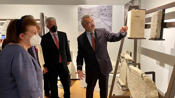 Ξεναγήσεις στις περιοδικές εκθέσεις του Επιγραφικού Μουσείου