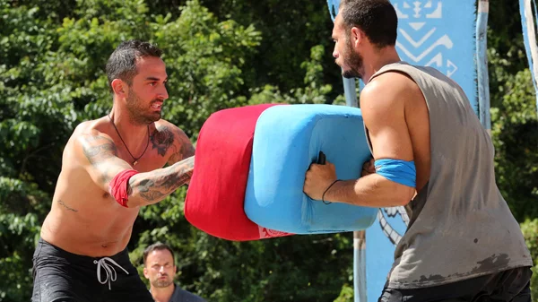 Reality shows VS πραγματικότητα: Τι μας ενοχλεί τελικά περισσότερο;