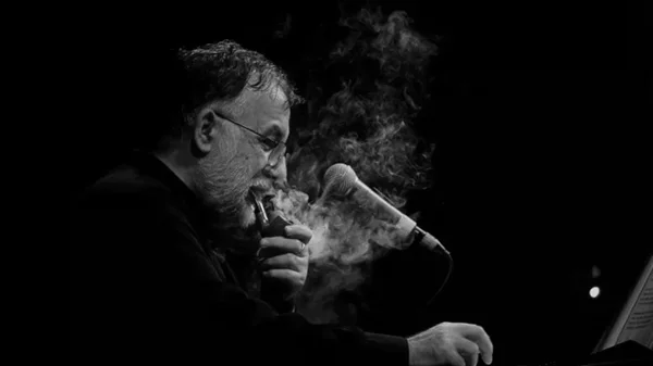 Μια βραδιά για τον "ποιητικό" Θάνο Μικρούτσικο