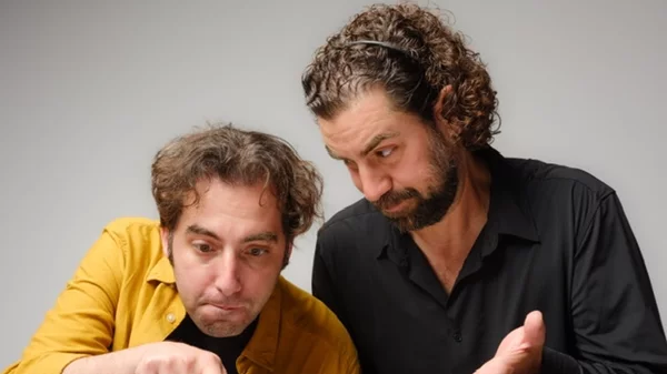 ΦΟΥΑΓΙΕ στο θέατρο Μικρό Γκλόρια 8-30 Μαίου