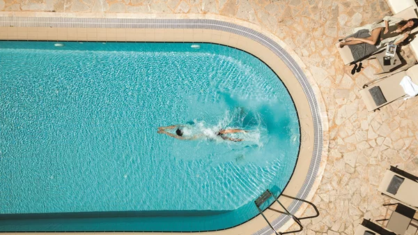 "Meliti Waterfront Suites": Στις πολυτελείς σουίτες της Σάμης βρήκαμε το ιδανικό εξοχικό