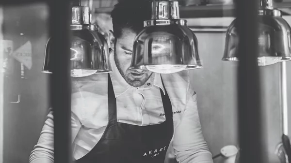 Angelo Vagiotis: "Η επιστροφή στις ρίζες είναι η ουσία της μαγειρικής"