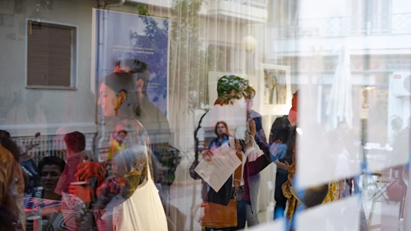 Τι τρέχει στον πεζόδρομο της Ελπίδος 13 και το Victoria Square Project;