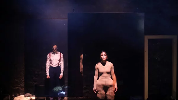 "Ζάχαρη": Η μαύρη κωμωδία των Elephas Tiliensis επιστρέφει