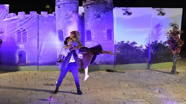 "Ραπουνζέλ: Τα μαλλιά της κουβάρια": Η μαγική ιστορία της Ραπουνζέλ με 3D animation σκηνικά στο Θέατρο Πειραιώς 131