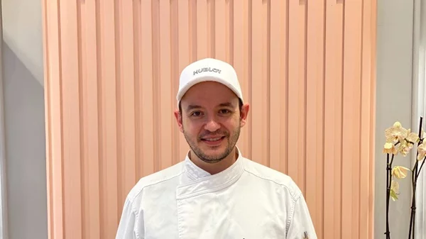 Στο "Magoa", ο Γιώργος Αυγέρος ανανεώνει τη ζαχαροπλαστική της Θεσσαλονίκης