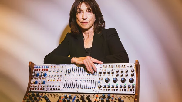 Suzanne Ciani: H πρώτη synth ηρωίδα των ΗΠΑ στο ΚΠΙΣΝ