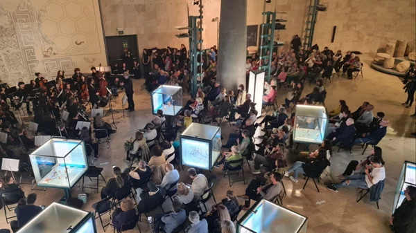 H Ορχήστρα "Nostos" στο Βεάκειο