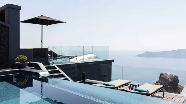 To "Kivotos Santorini" ανοίγει τις πόρτες του