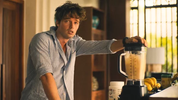 Πώς ένα smoothie έγινε ο ‘κακός’ του White Lotus