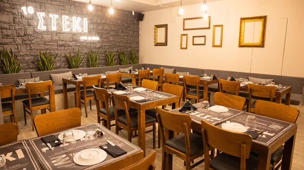 Στέκι Πατάκια: Η κρεατοφαγία φορά τα γιορτινά της