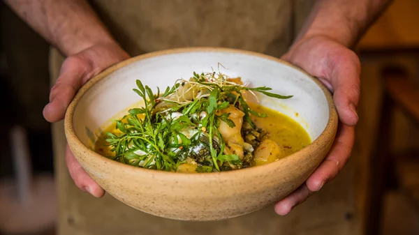 Τι γεύση έχει το νέο "Annie Fine Cooking";