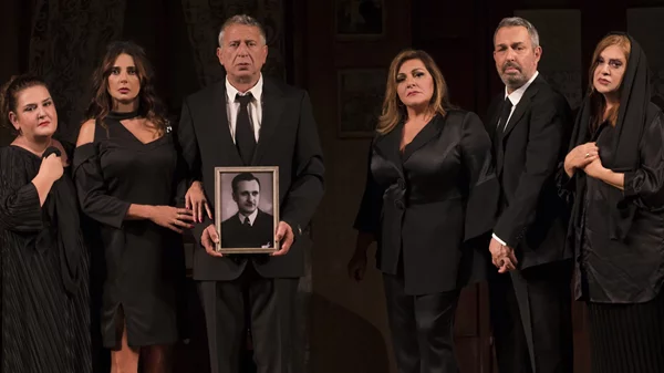 Ρέππας-Παπαθανασίου κερνούν και φέτος "Μπαμπάδες με ρούμι"