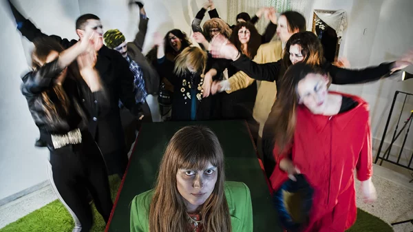 Έρχεται η "Υβόννη, πριγκίπισσα της Βουργουνδίας" με την υπογραφή της Σοφίας Φιλιππίδου