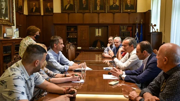 Συνάντηση Δημάρχου Αθηναίων Κώστα Μπακογιάννη με το Δ.Σ του Εμπορικού Συλλόγου Αθηνών