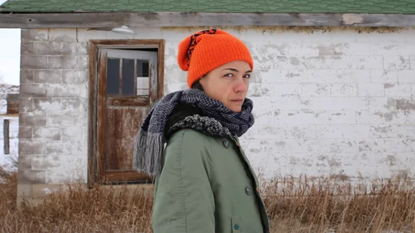 H σαγηνευτική Grouper ζωντανά στην Αθήνα