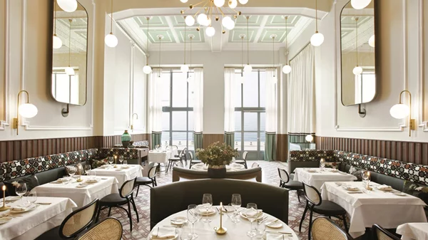 Γιατί τώρα έχεις την καλύτερη ευκαιρία να δοκιμάσεις τα κορυφαία εστιατόρια της Θεσσαλονίκης