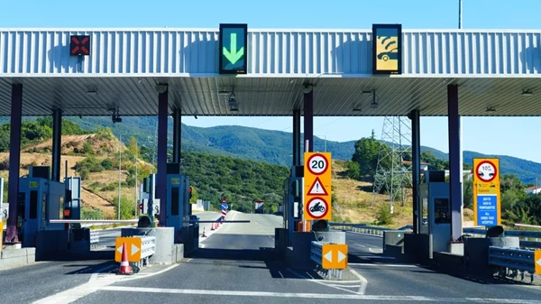 Πότε ξεκινούν τα μειωμένα διόδια στην Αττική Οδό