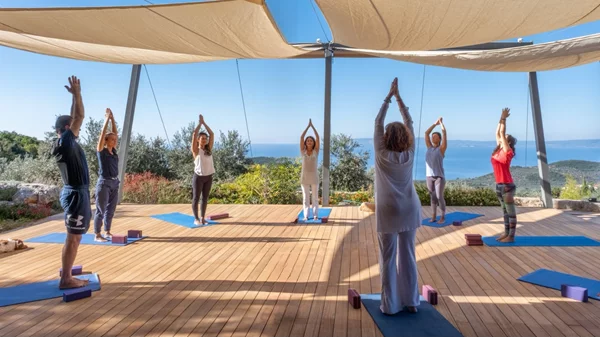 Yoga, διαλογισμός και ταντρική φιλοσοφία στο Zen Rocks της Μάνης