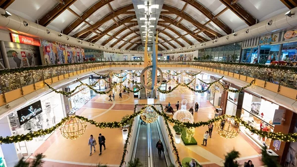 Ζήστε τη μαγεία των Χριστουγέννων στο AVENUE με μια δόση… Bluey χαράς