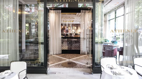 Ο Σπύρος Πεδιαδιτάκης για "Lazy Sunday Brunch" στο "Athénée"