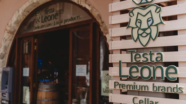 Το νέο κατάστημα 3 σε 1 στο παλιό λιμάνι των Χανίων που έλειπε από την περιοχή