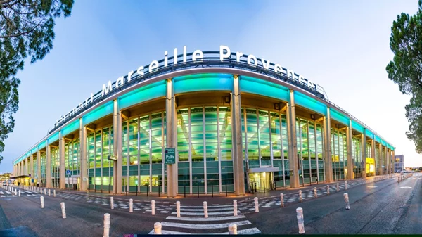 Αυτά είναι τα ωραιότερα αεροδρόμια του κόσμου για το 2025