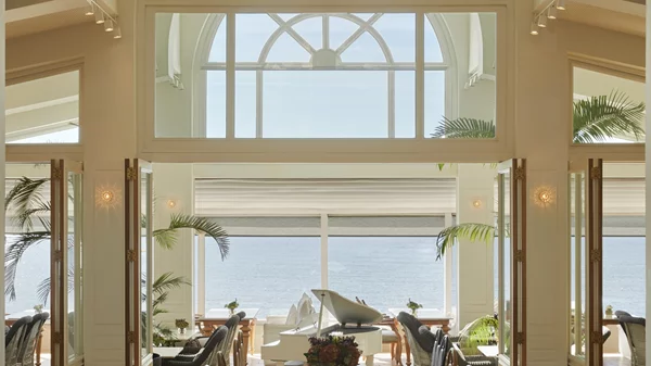 "Ark": Αξέχαστες γιορτές στην Αθηναϊκή Ριβιέρα