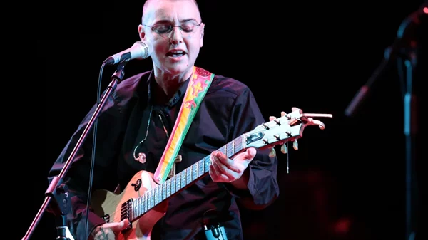 Sinead O'Connor: Nothing compares 2 U
