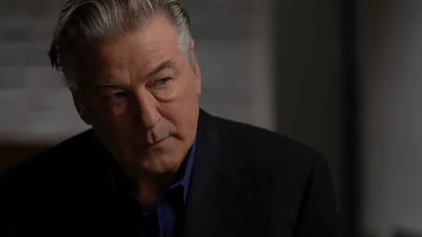 Ο σταρ του Χόλιγουντ Άλεκ Μπάλντουιν κατηγορούμενος για ανθρωποκτονία από αμέλεια