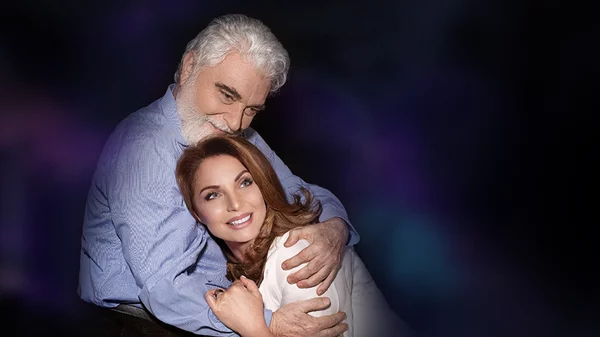 "Τα τελευταία φεγγάρια": Στέφανος Κυριακίδης και Άντζελα Γκερέκου μαζί σε ένα έργο-ύμνο για τη ζωή